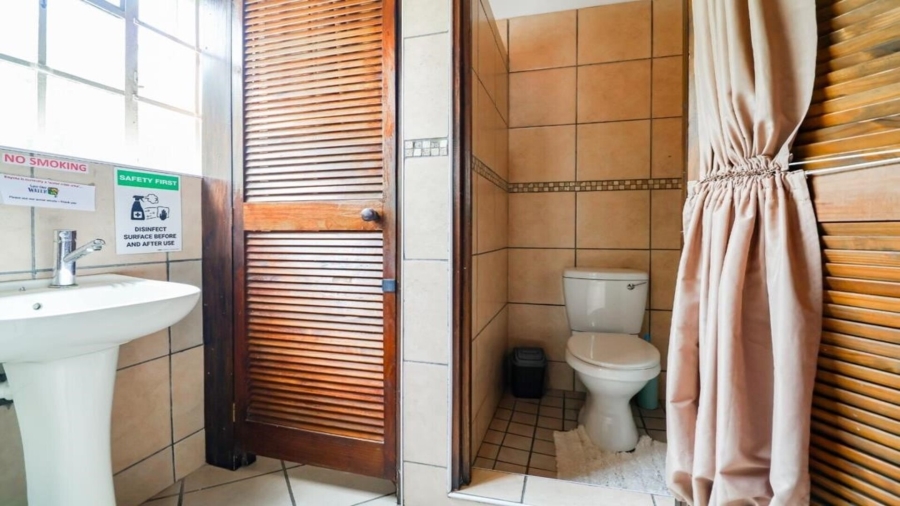 8 Bedroom Property for Sale in Knysna Central Western Cape